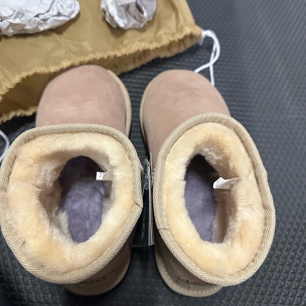 UGG Since 1974 Ultra Mini Boots: NWT - Picture 8 of 11